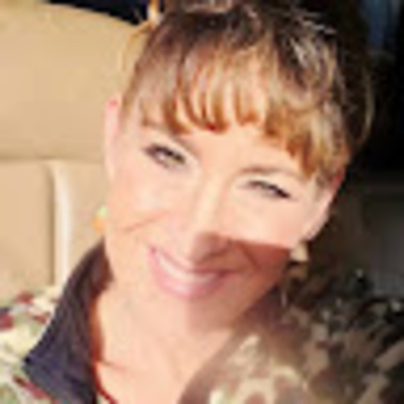 Meet your Posher, Jennifer lynn - Picture 1 of 1